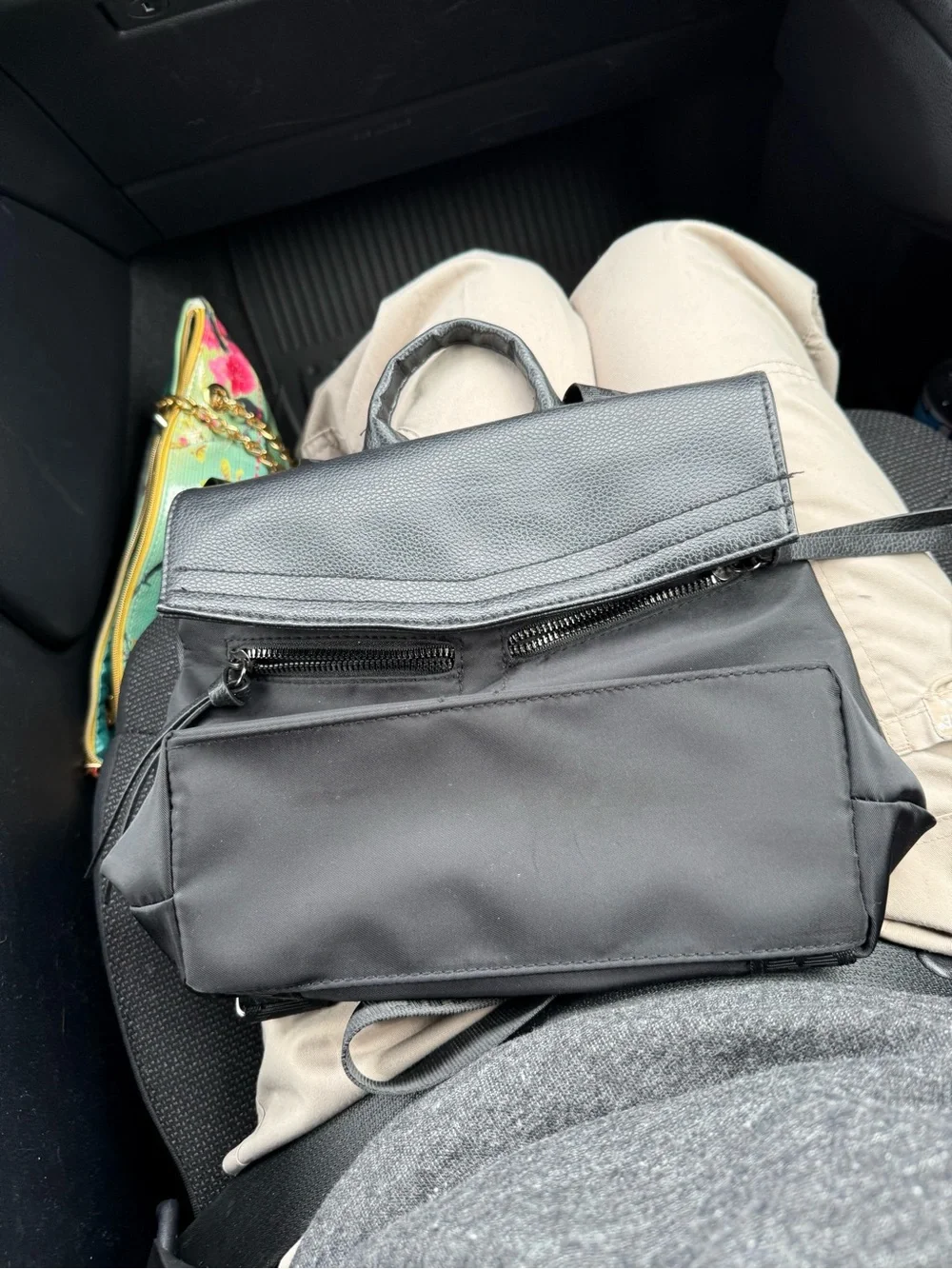 Botkier compact black